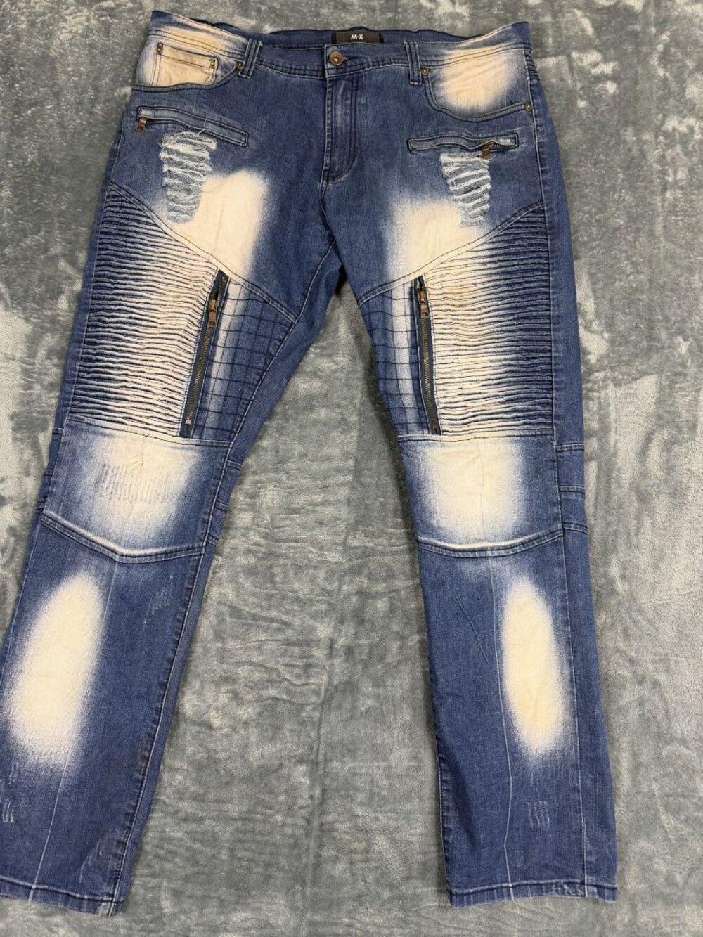 Distressed Moto Style Blue Jeans With Zipper Details M-X Brand Size 36W X 32L